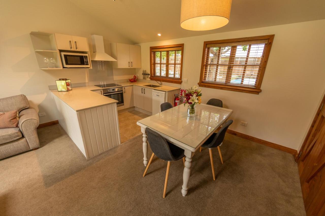 Wanaka Homestead Lodge & Cottages מראה חיצוני תמונה