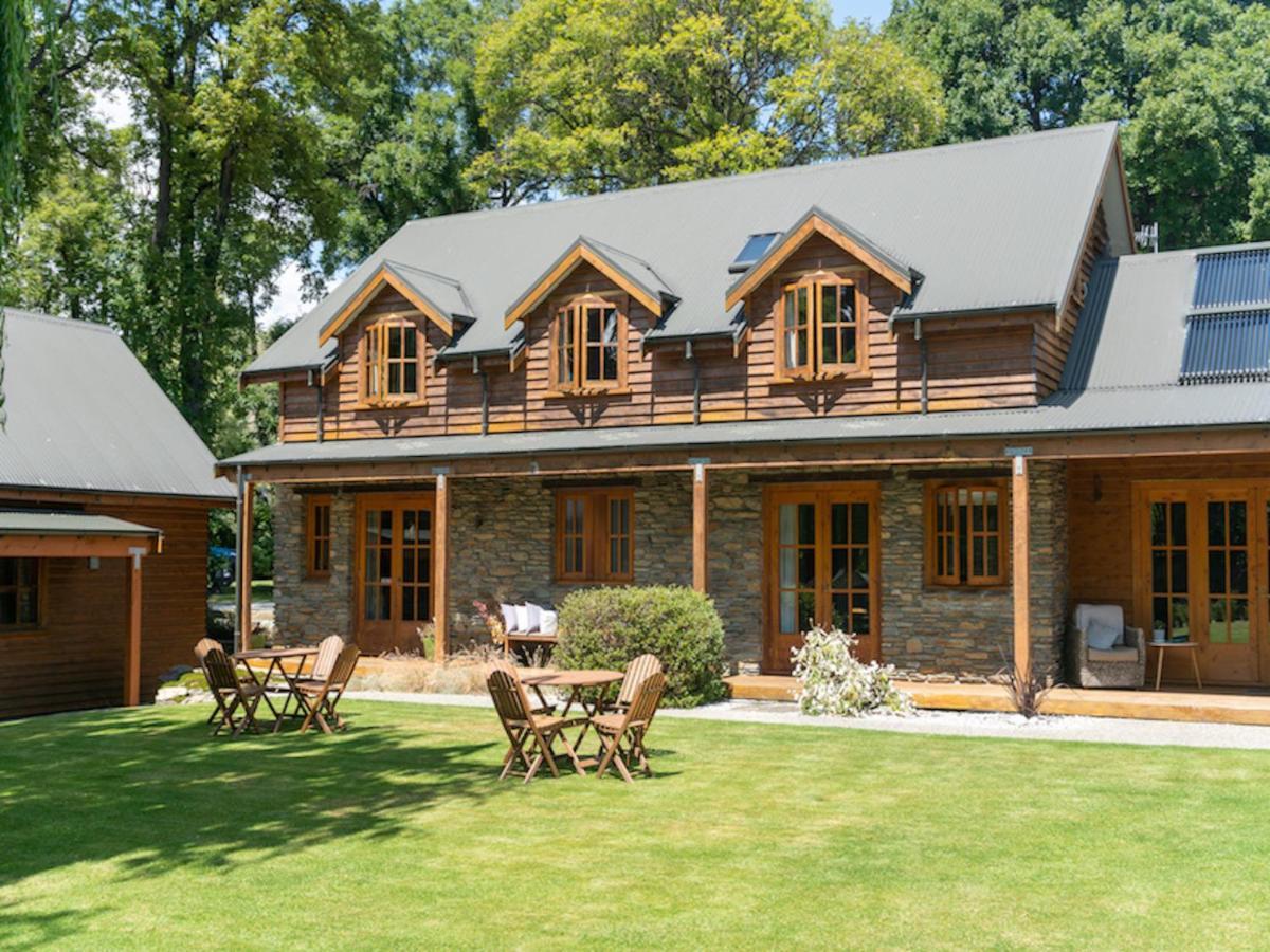 Wanaka Homestead Lodge & Cottages מראה חיצוני תמונה