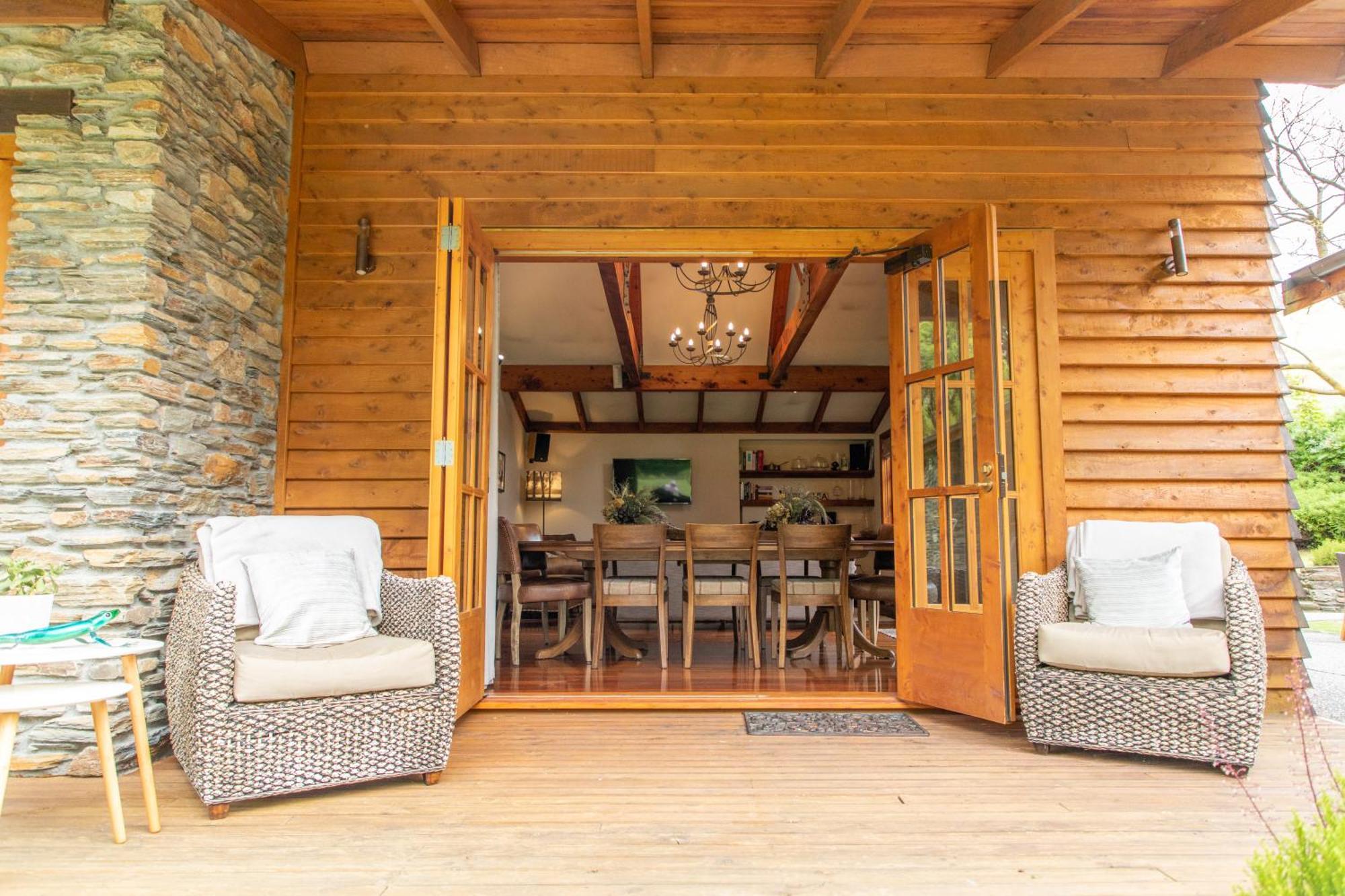 Wanaka Homestead Lodge & Cottages מראה חיצוני תמונה