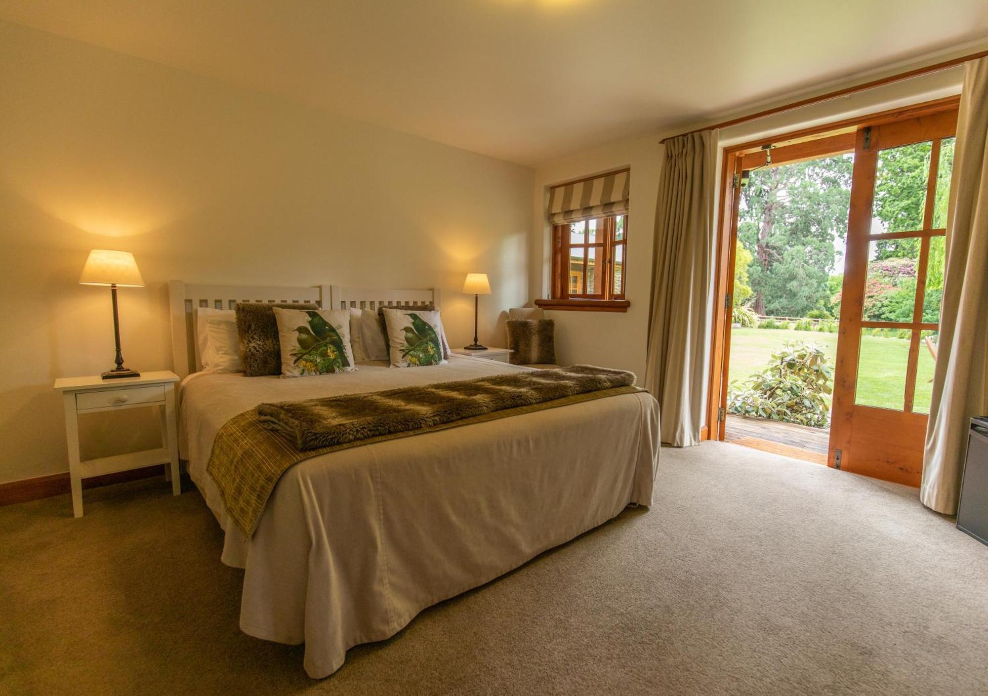 Wanaka Homestead Lodge & Cottages מראה חיצוני תמונה