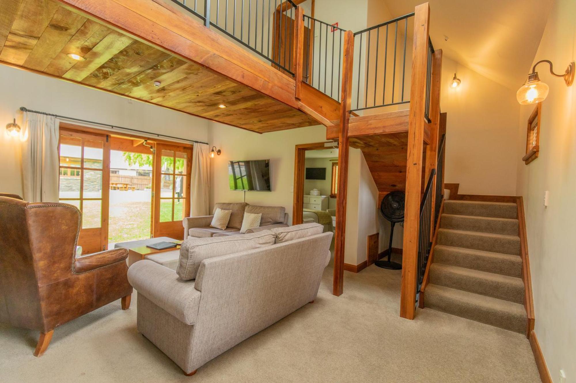 Wanaka Homestead Lodge & Cottages מראה חיצוני תמונה