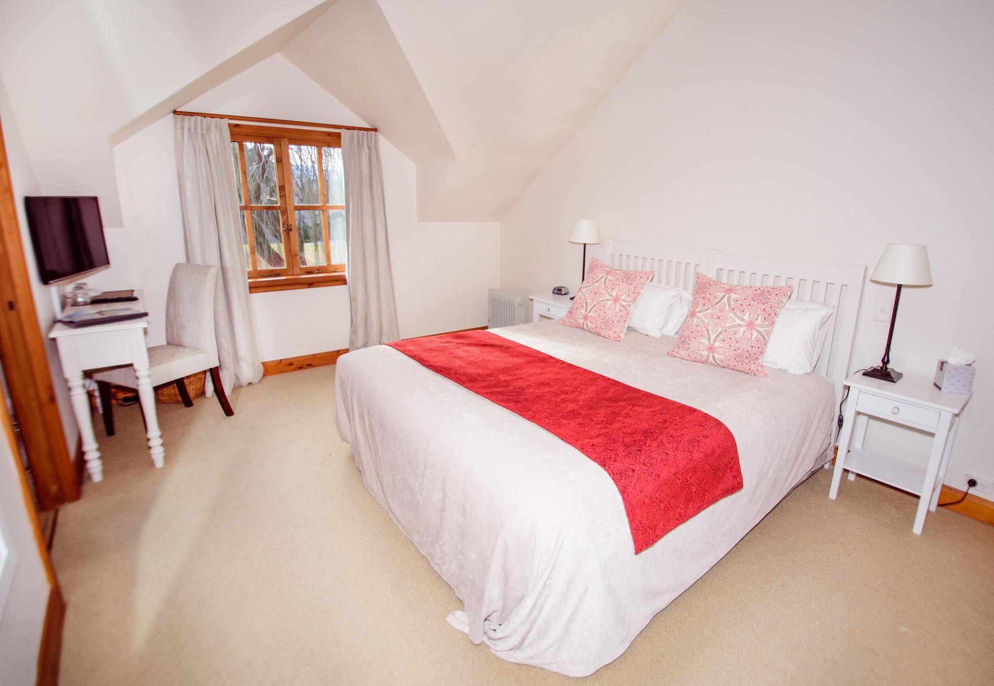 Wanaka Homestead Lodge & Cottages מראה חיצוני תמונה